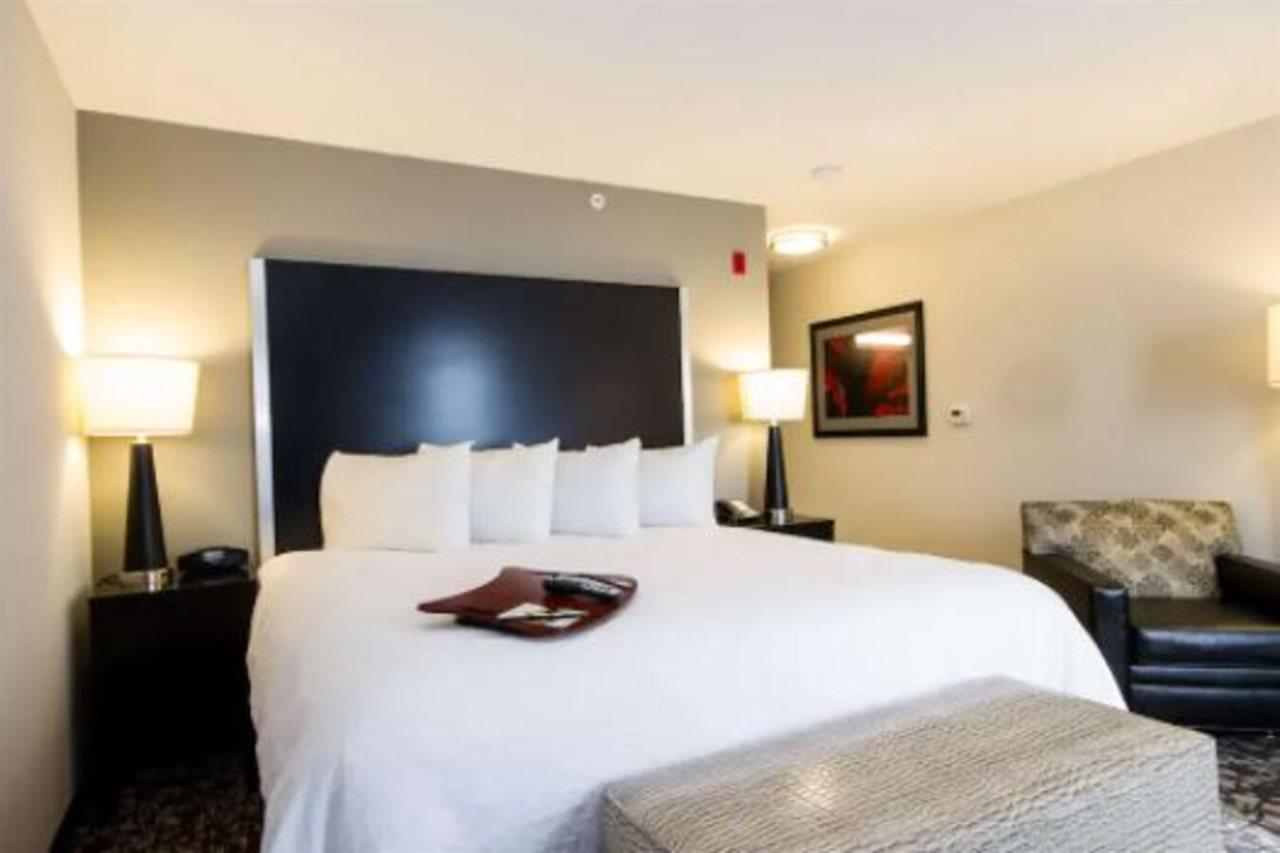 Hampton Inn And Suites Roanoke Airport/Valley View Mall Экстерьер фото