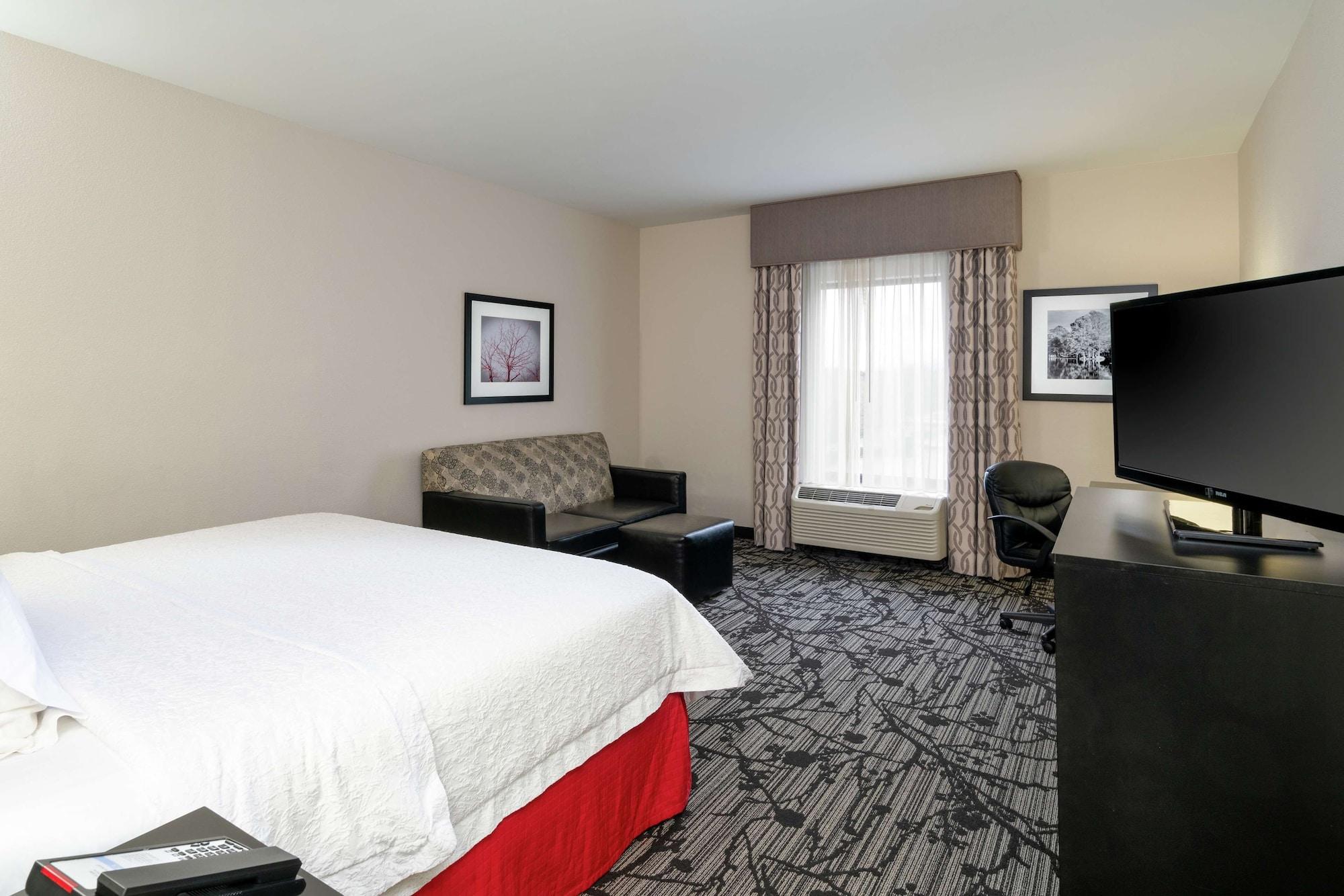 Hampton Inn And Suites Roanoke Airport/Valley View Mall Экстерьер фото