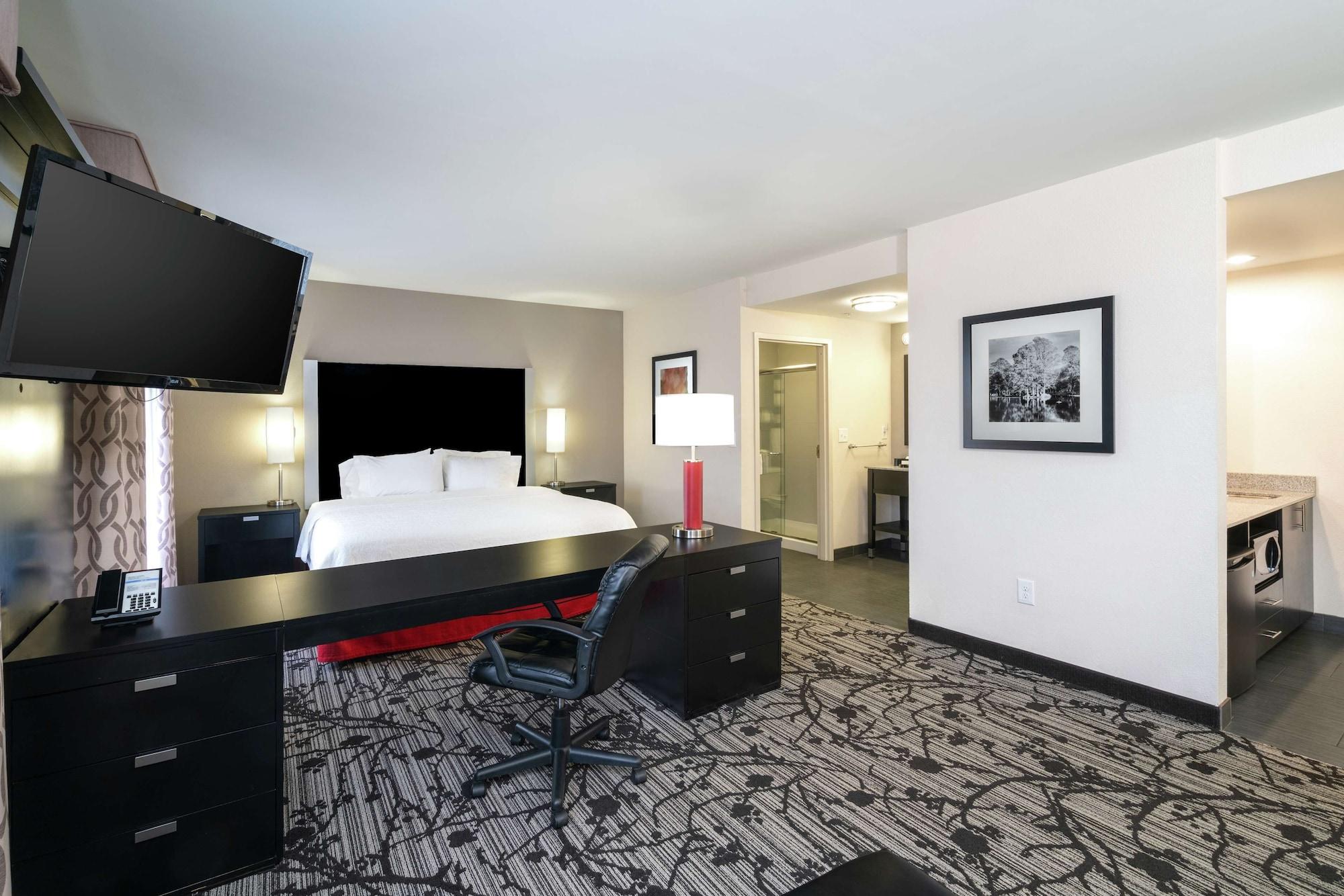 Hampton Inn And Suites Roanoke Airport/Valley View Mall Экстерьер фото