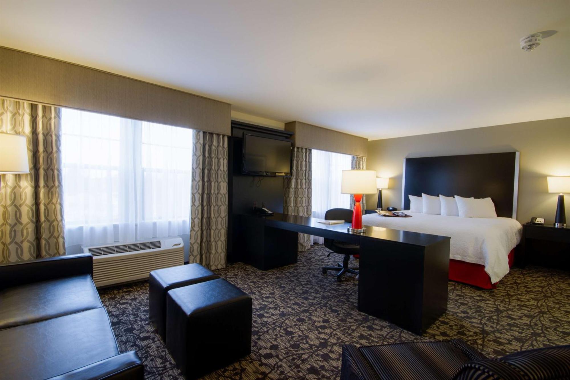 Hampton Inn And Suites Roanoke Airport/Valley View Mall Экстерьер фото