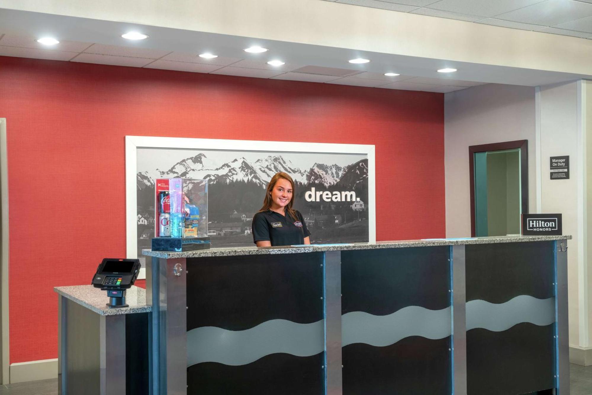 Hampton Inn And Suites Roanoke Airport/Valley View Mall Экстерьер фото